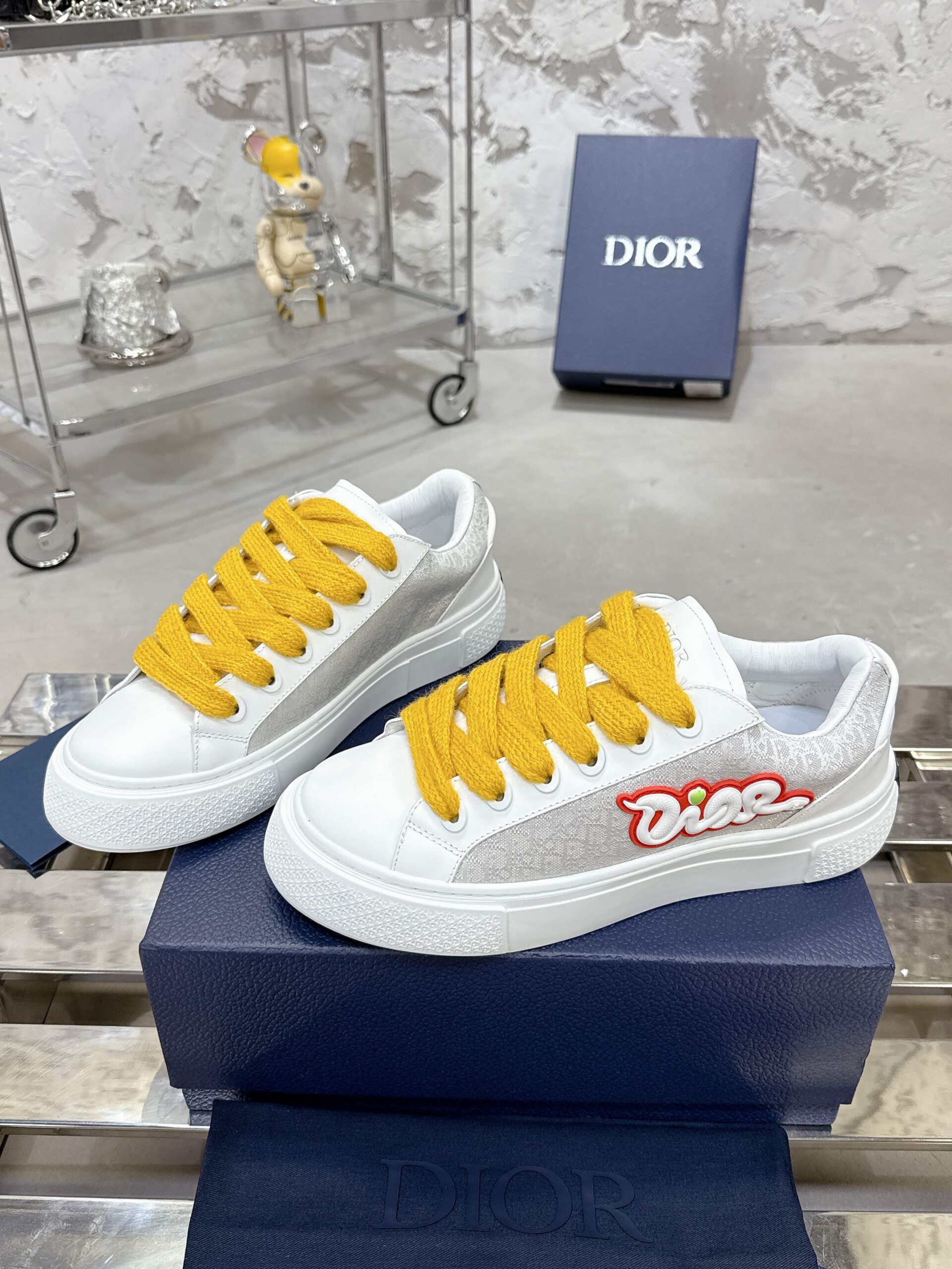 D shoe(SH127635--100)
