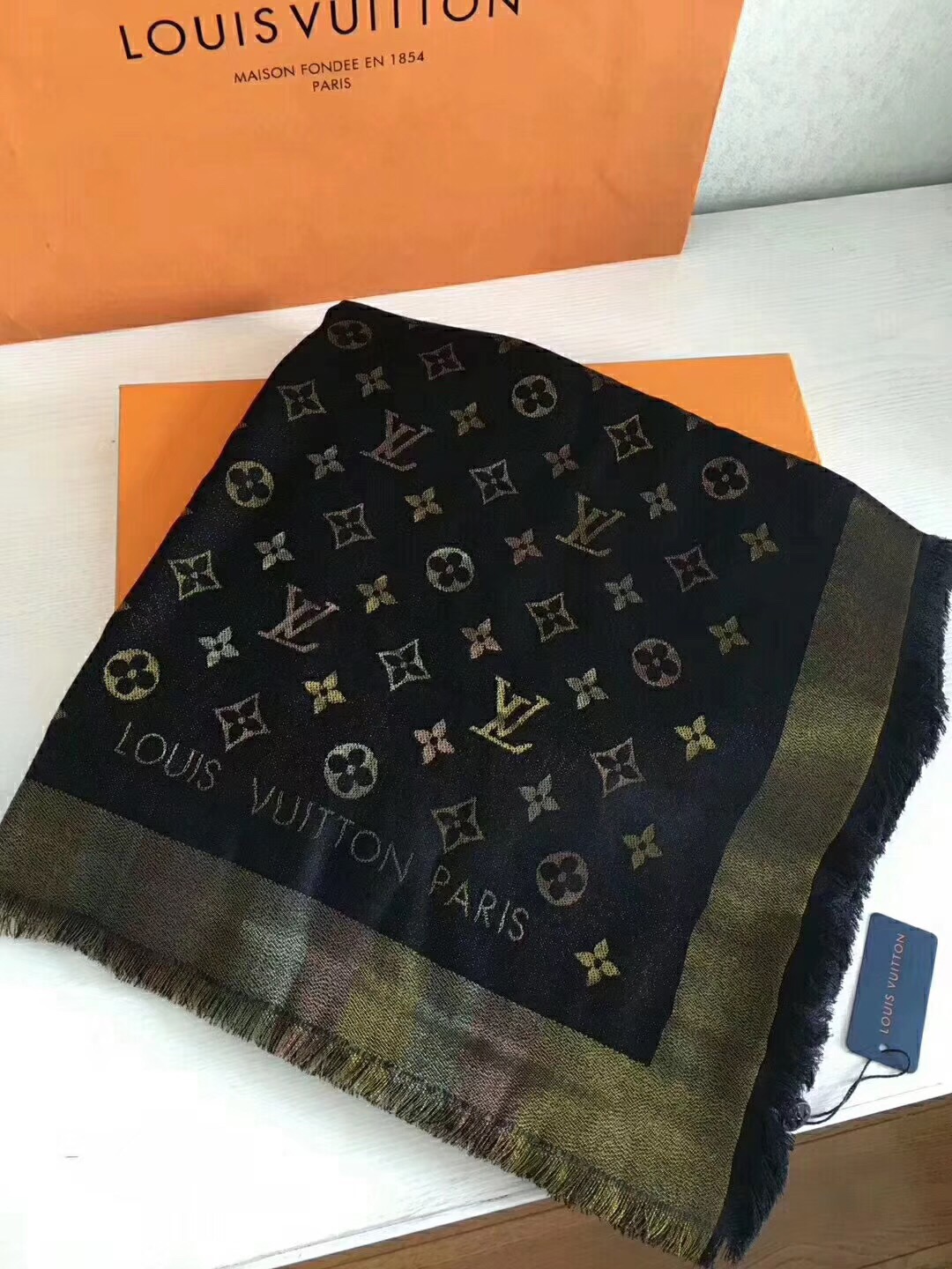 LV Scarf (2508150010030) - Image 5