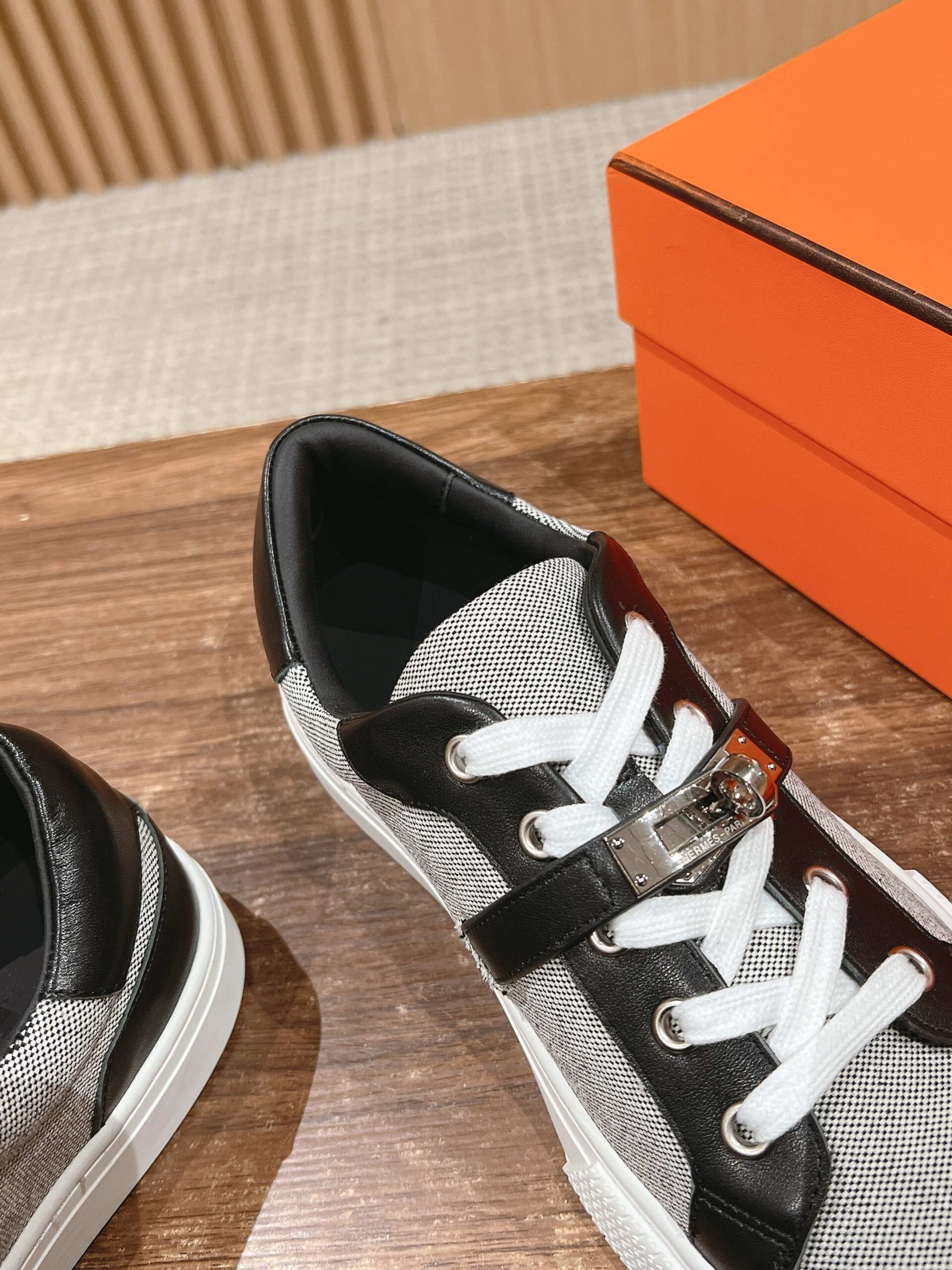 H shoe(SH127134--090) - Image 6