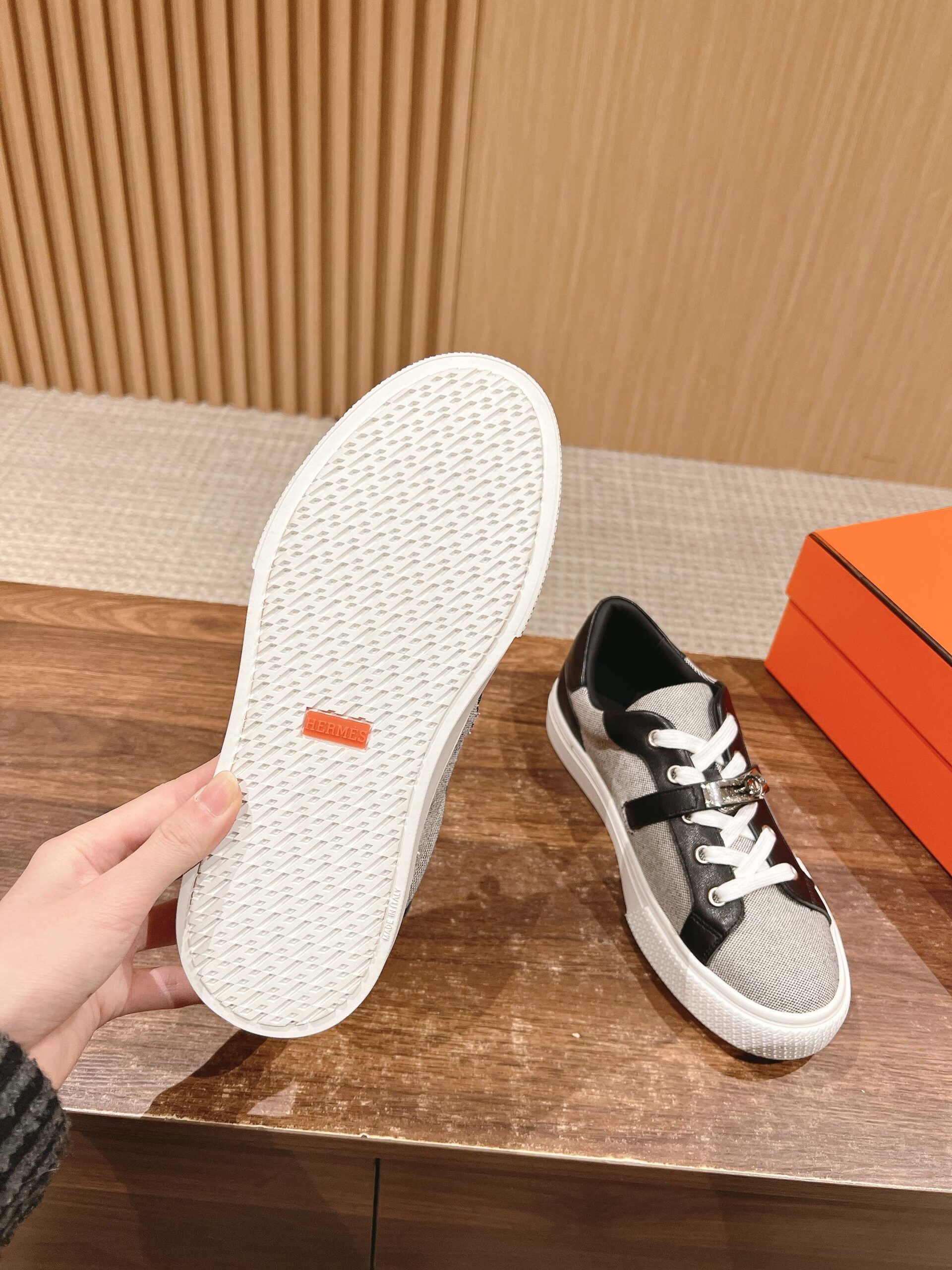 H shoe(SH127134--090) - Image 9