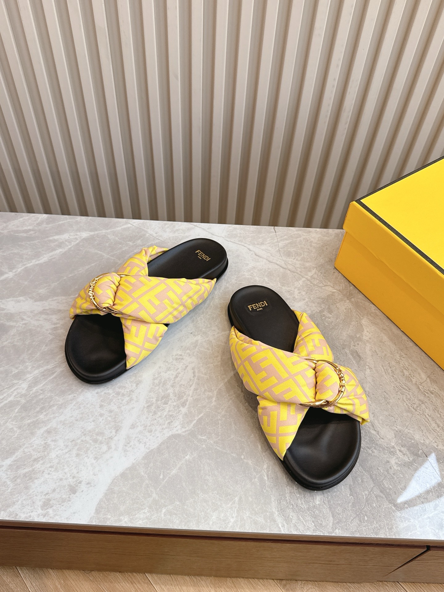 F shoe(SH128866--095) - Image 2