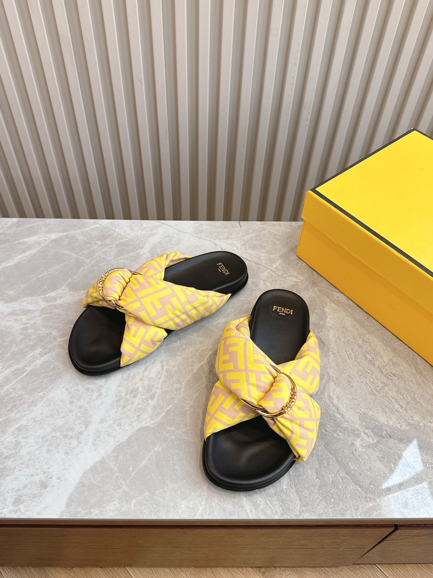 F shoe(SH128866--095) - Image 4