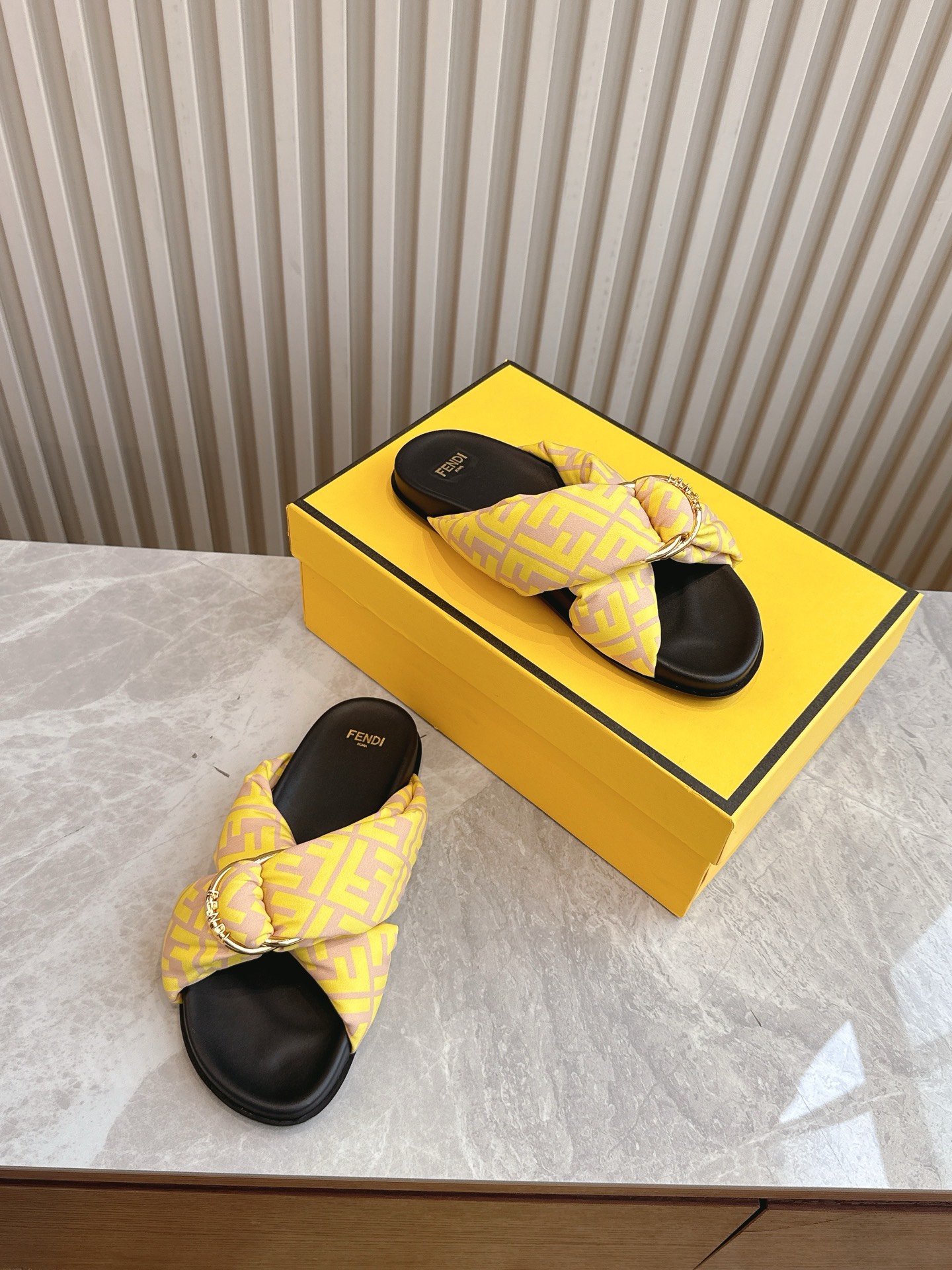 F shoe(SH128866--095) - Image 5