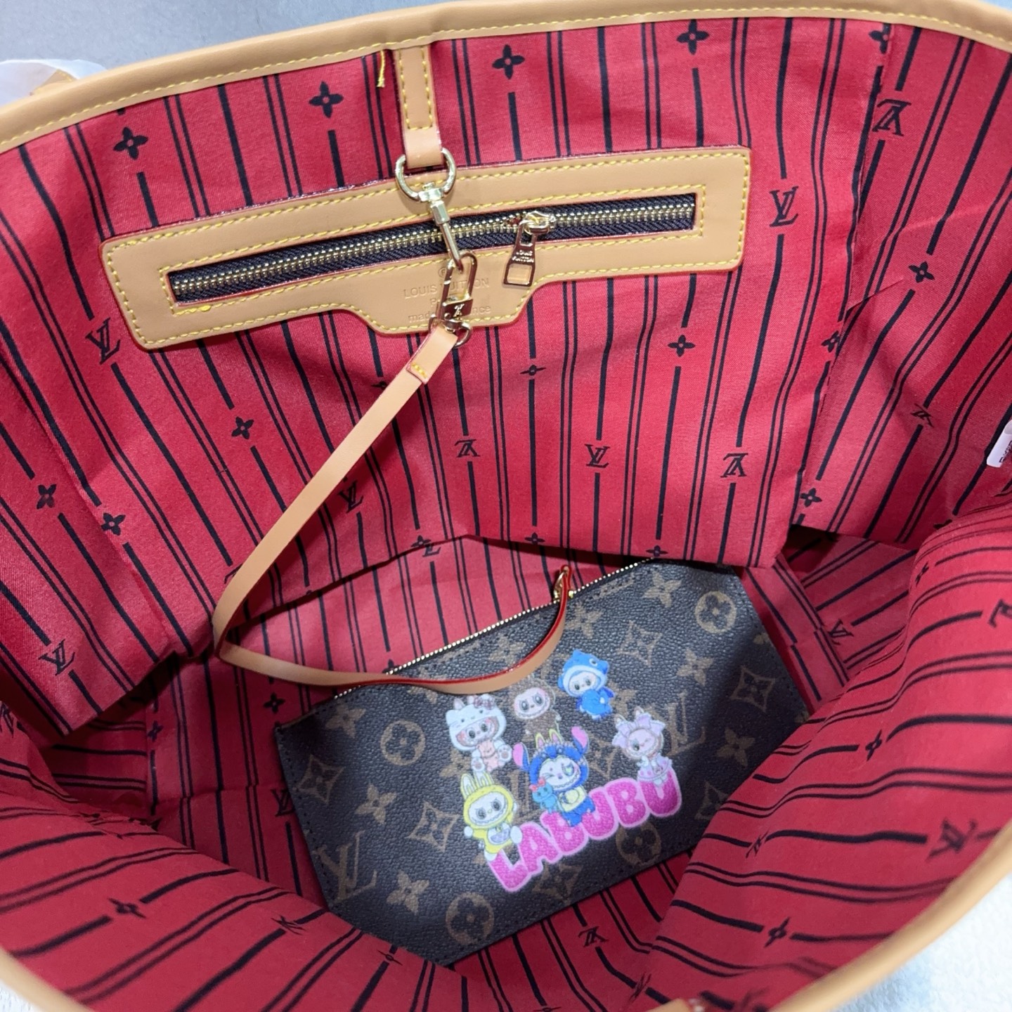 LV bag(CX002--055) - Image 9