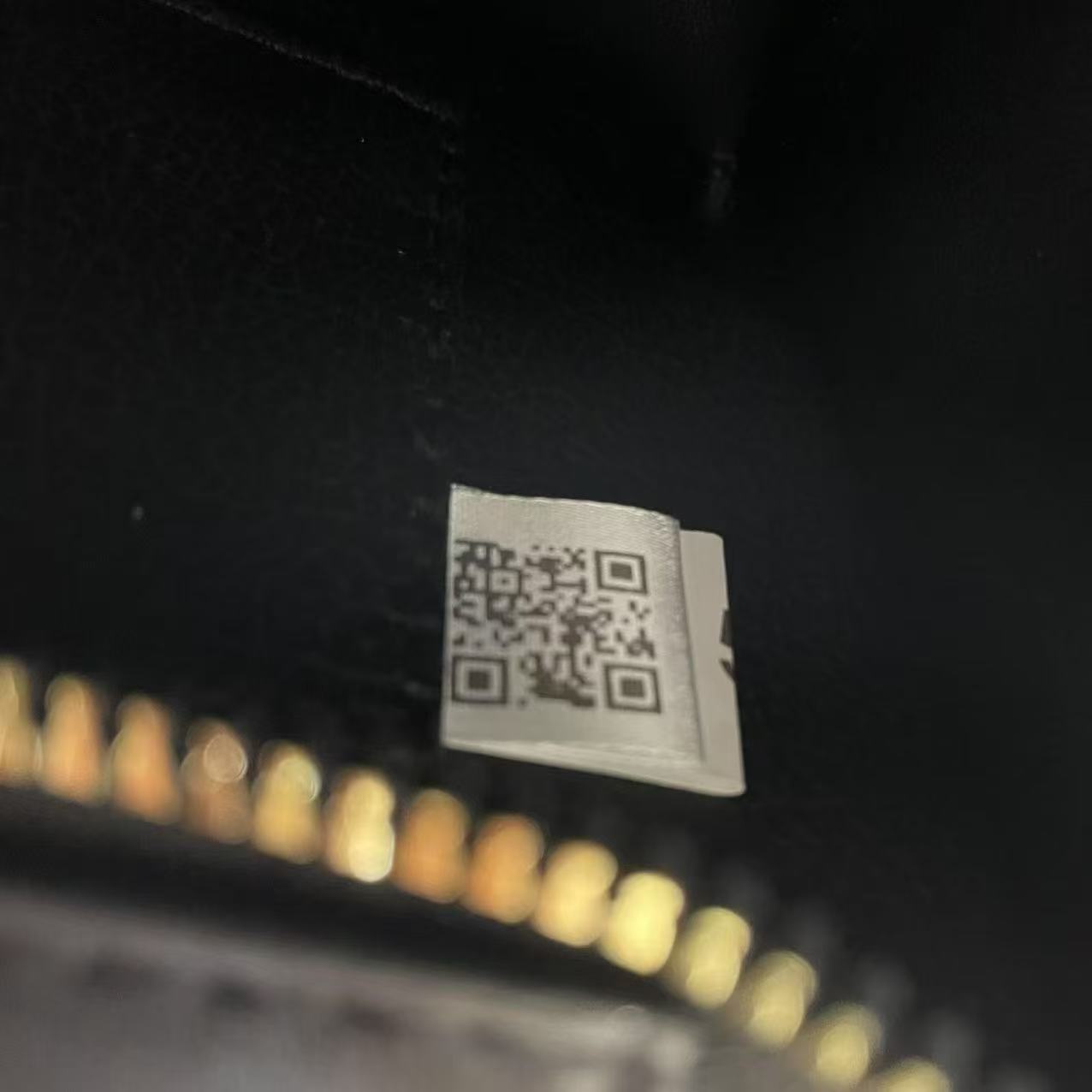 D Bag(CX9720--040) - Image 11
