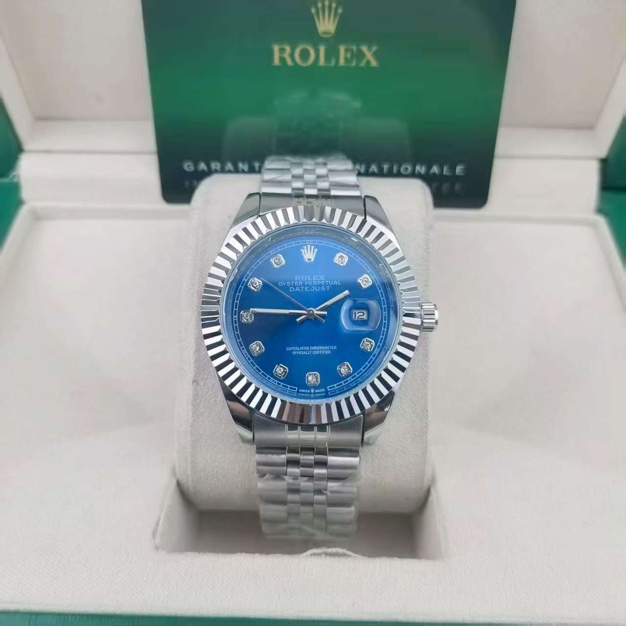 R watch(W002) - Image 9