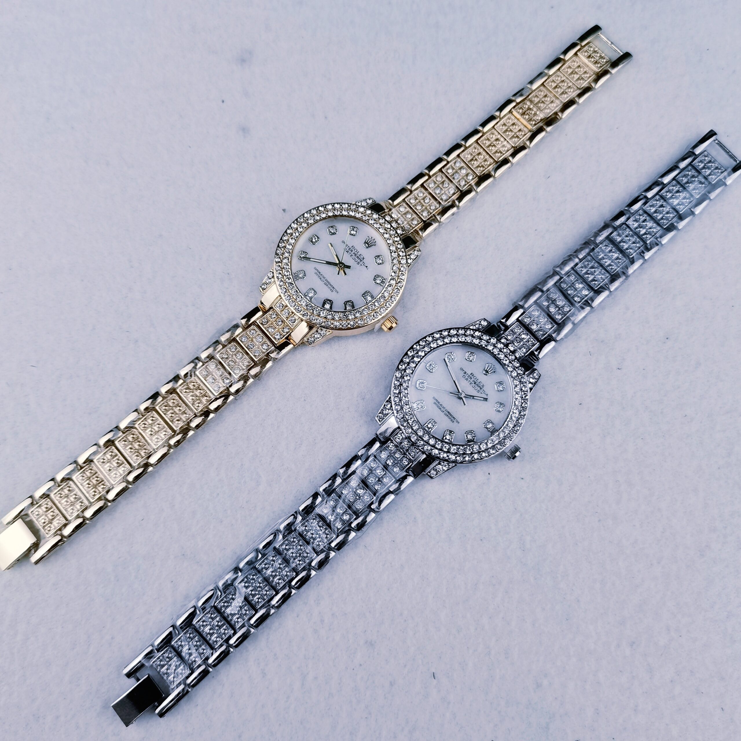 R watch(W009) - Image 3