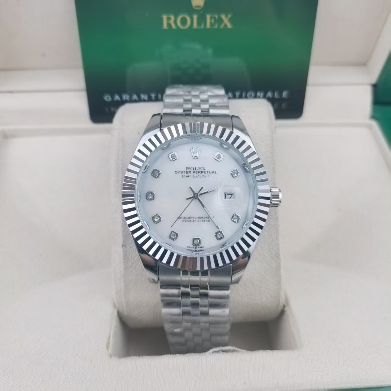 R watch(W002) - Image 3