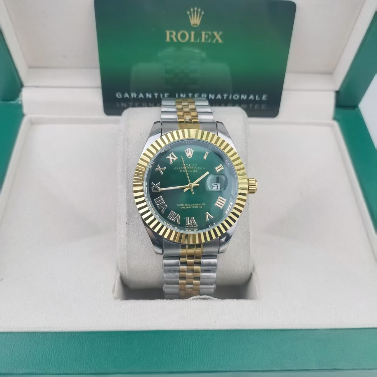 R watch(W002) - Image 2