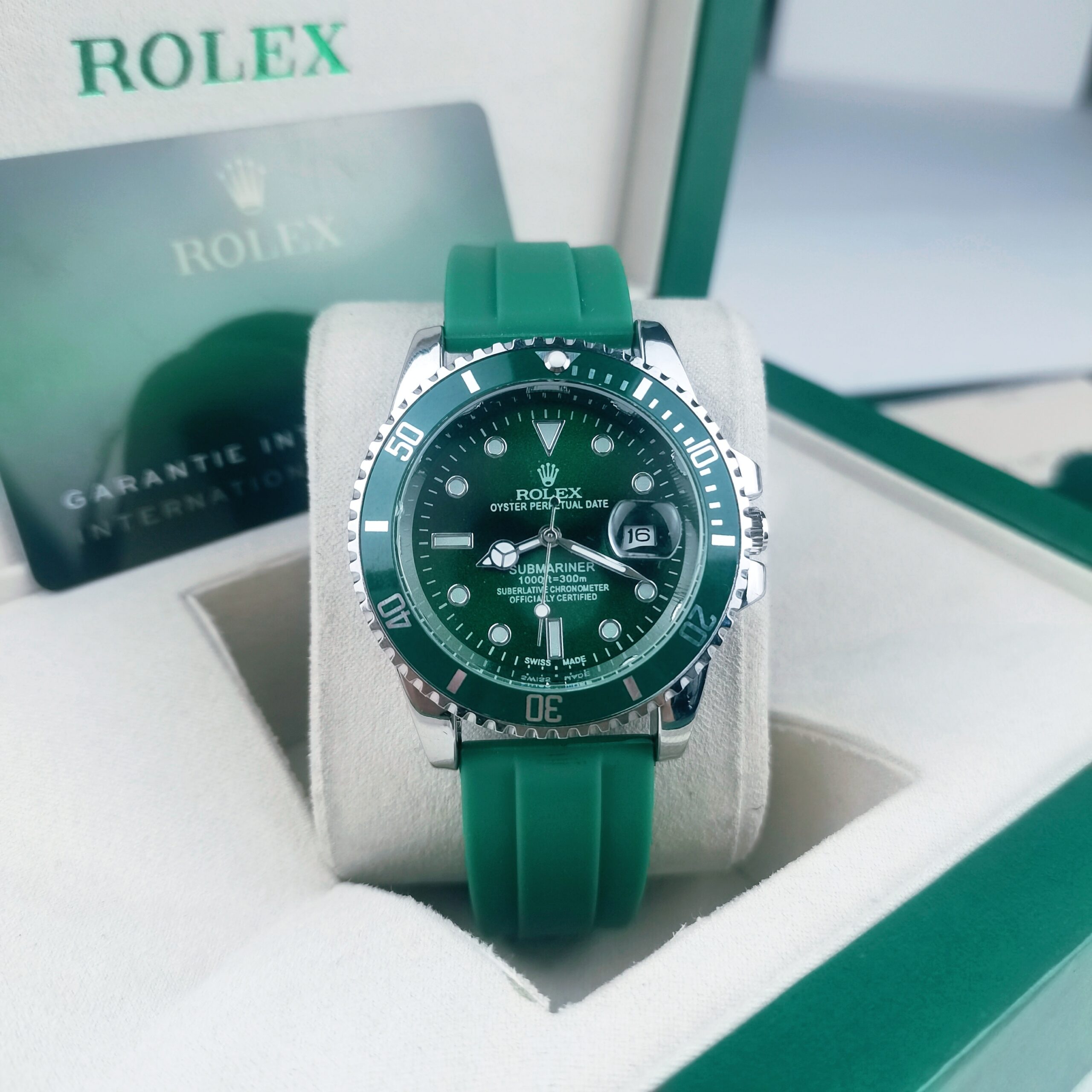 R watch(W006) - Image 2
