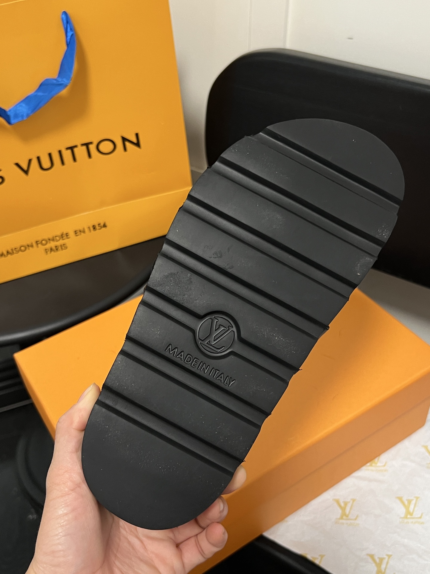 LV slipers 23Ss - Image 8